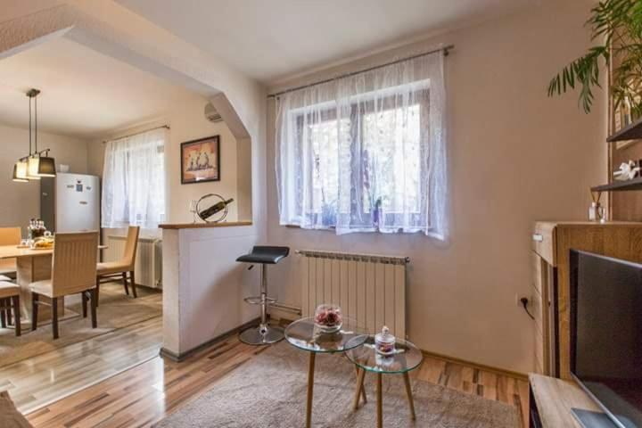 Gospić Apartman Sunny Lika מראה חיצוני תמונה
